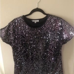 Jennifer Lopez black top with sequins